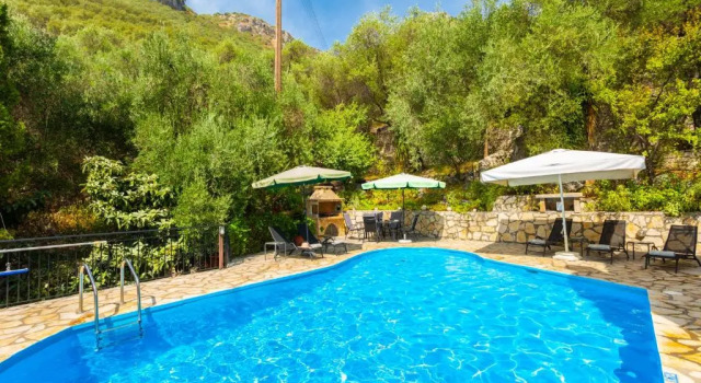 Вилла с 3 комнатами Villa Evie