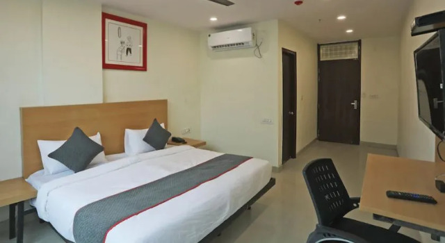 Hotel Square World