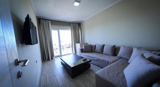 Crown Hotel, Забронировать Отель Неа-Скиони 
