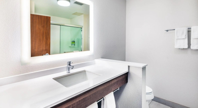 Люкс Holiday Inn Express & Suites Junction by IHG