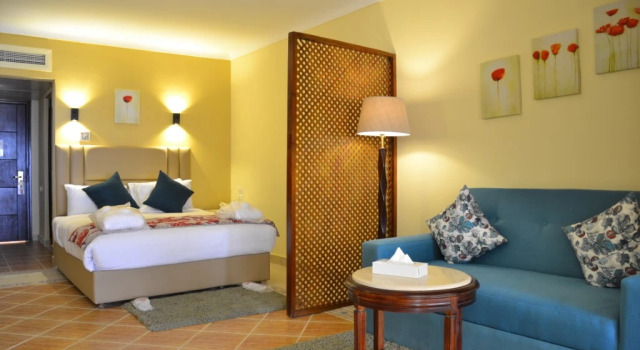 The Club Hotel & Resort