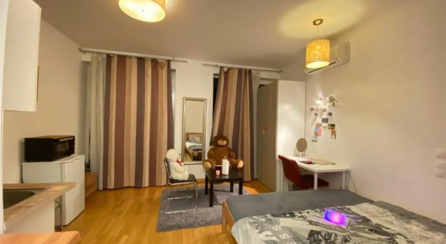 Апартаменты Lovely Furnished Studio Apartment in City Centre
