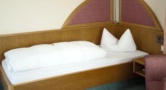 Hotel garni St.Georg, Varaa Hotelli Hotellit Baijeri pysäköinnillä, Pysäköinti