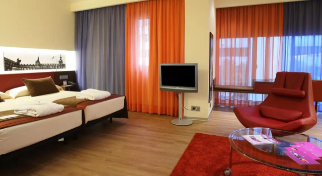 Crowne Plaza Madrid - Centre Retiro by IHG, Забронировать Отель Отели Мадрида 4 звезды, рядом с Niño Jesús University Children's Hospital, 4*