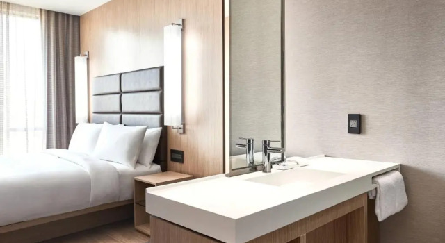 Номер Standard AC Hotel by Marriott Dallas Frisco