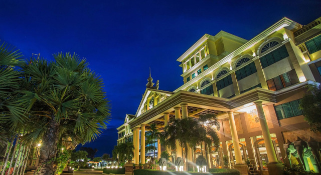 Pacific Hotel & Spa
