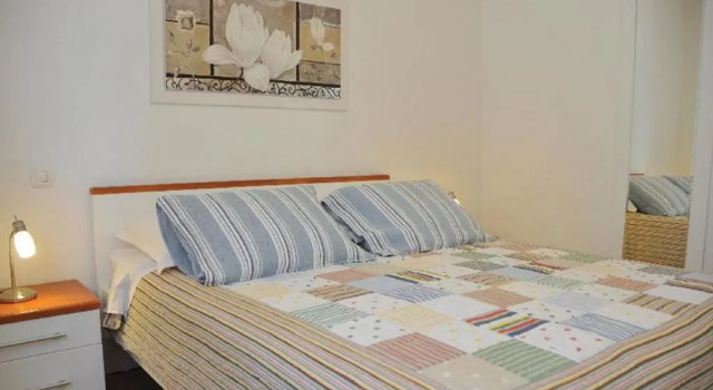 Apartments Sonja - 10m to beach, Book Lejlighed Island Solta Split-Dalmatia County