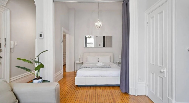 Rustic Modern Loft 5 Minutes to Old Port Montreal