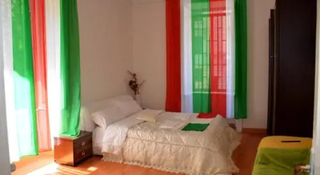 Al Iram Guest House, Забронировать Гостевой дом Гостевые дома Рима, рядом с Piazza San Giovanni in Laterano, Гостевой дом
