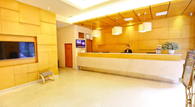 JI Hotel Xian Jiefang Road, Забронировать Отель Синьчэн Сиань, рядом с Городская стена Сианя
