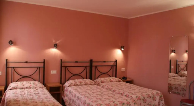 Трёхместный номер Standard Hôtel Lutetia