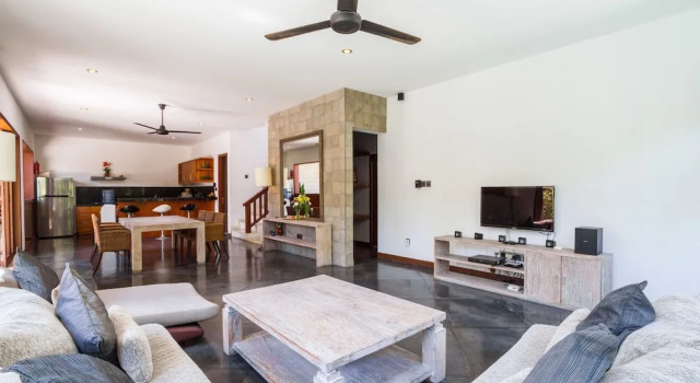 Вилла Villa Martine - Fantastic 5BR Villa - Perfect Location in Seminyak
