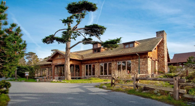 Четырёхместный номер Standard Asilomar Conference Grounds