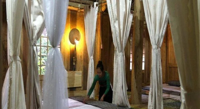 Hoa Ban Stilt House