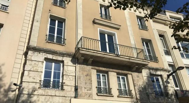 Henri IV, Rezerwuj Apartament Chartres 