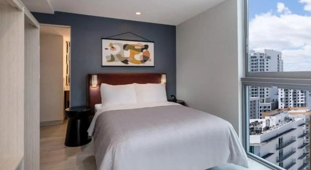Люкс с 2 комнатами с балконом Atwell Suites Miami Brickell by IHG