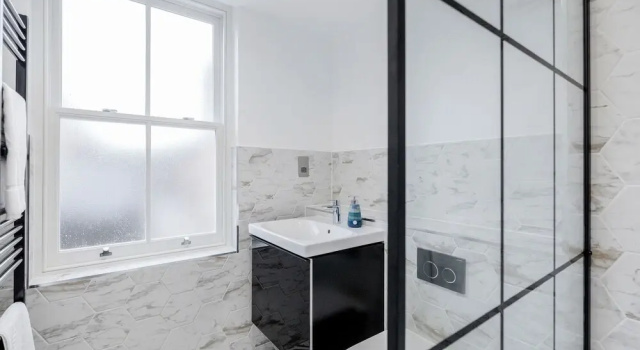 Двухместные апартаменты Perfect Holiday Escape - 1 and 2 Bedroom Deluxe Apartments at Liverpool Street