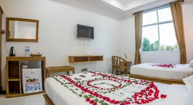 Shwe Pyi Thain Kha Hotel, Rezervovat Hotel Pyinoolwin Mandalay