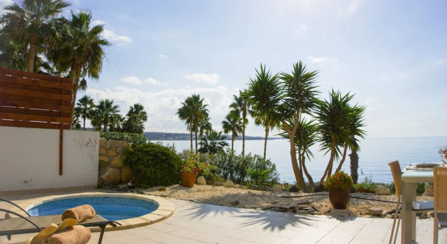 Вилла Villa Azura Sunrise by Ezoria Villas