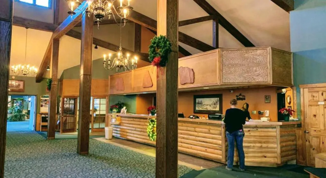 Номер Standard DOCO Rocky Mountain Vacation Rental-Queen Suite with Resort Amenities