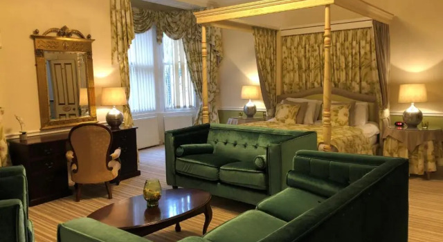 Люкс Superior Royal Hotel