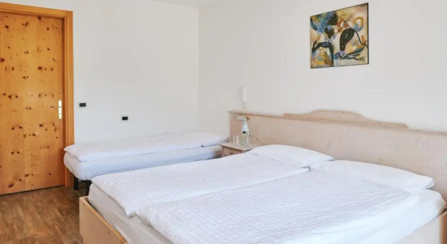 Трёхместный номер Standard с видом на горы Hotel Europa