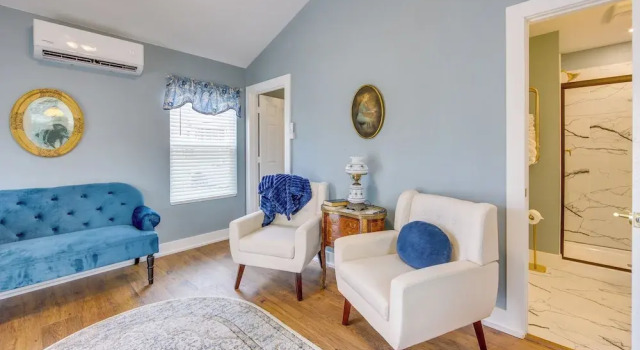 Half-mi to Dtwn: New Cottage in Jefferson!, Book Feriehus Sommerhuse i Jefferson, Hytte