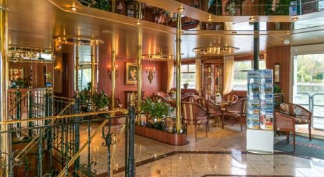 Regis Hotelschiff Düsseldorf 3*, Забронировать Отель Хафен Дюссельдорф, рядом с Paradiesstrand