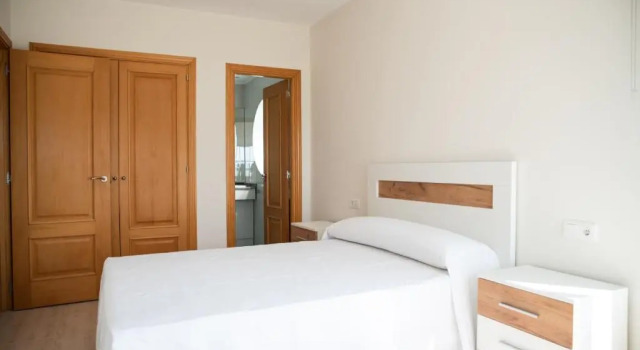 Apartment on the First Line of Samil Beach and With Frontal Views of the sea, Book Apartment Vigo 