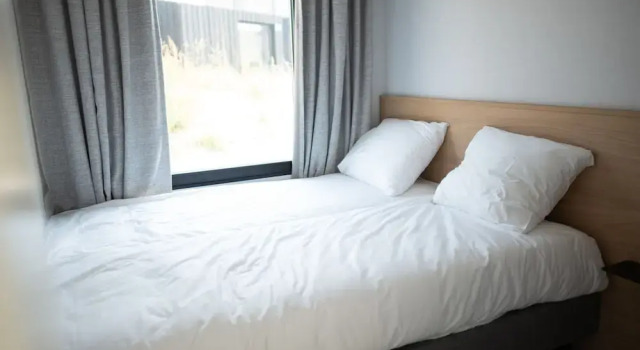 Коттедж Modified, Modern Lodge Near the Beach
