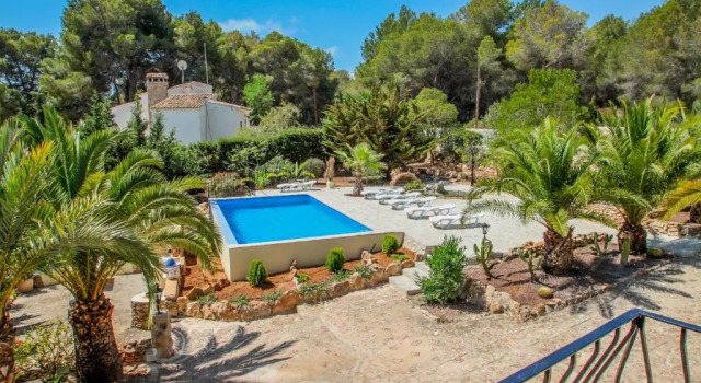 Вилла Diana - pretty holiday property with garden and private pool in Benissa