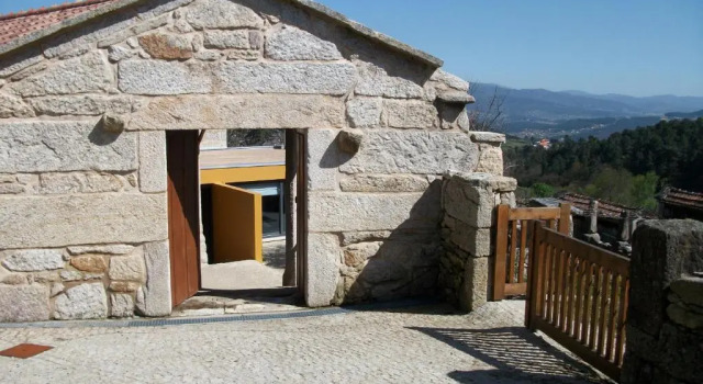 Коттедж с 3 комнатами Casa De Santo Andre