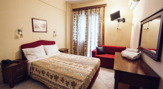 Hotel Atlanta, Забронировать Отель Отели Патра с парковкой, рядом с Roman Theatre of Patras, Парковка