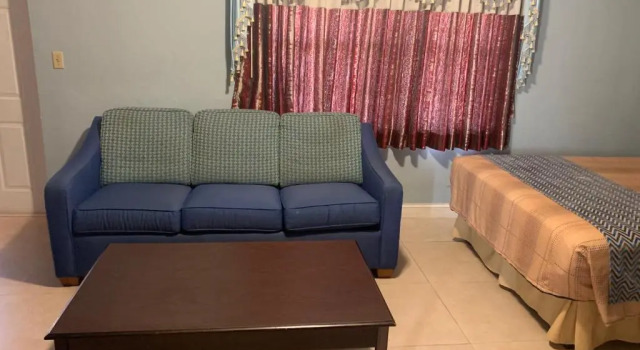 Четырёхместный номер Standard Deluxe Inn