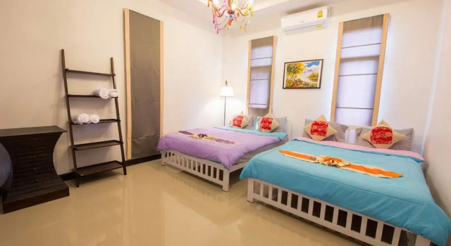 Baan Montra HuaHin Pool Villa, Rezervovat Vila Hotely v Central Thailand se snídaní, Snídaně