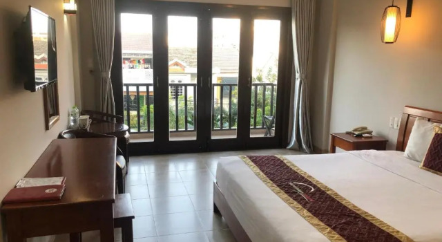 Двухместный номер Superior с видом на бассейн Sunshine Hoian Hotel