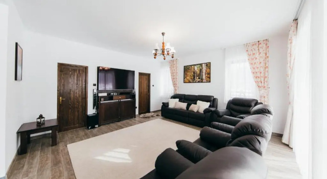 Cinege Vendeghaz/Casa de oaspeți Pițigoi, Réserver Hôtel Izvoare Harghita