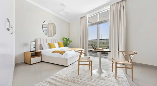 Spacious Studio in Art Gardens Gym Pool