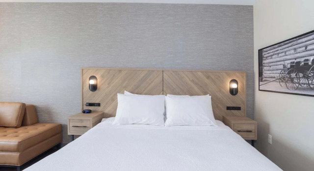 Номер Grand Sandman Hotel Quesnel
