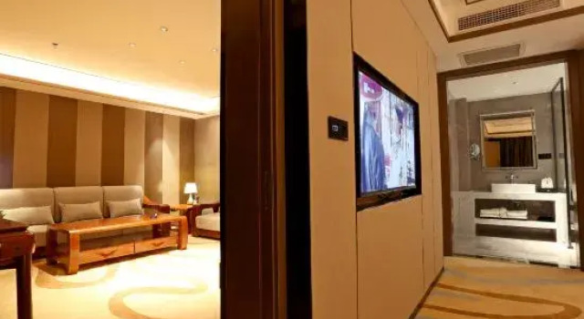 Люкс Executive Haiya International Hotel