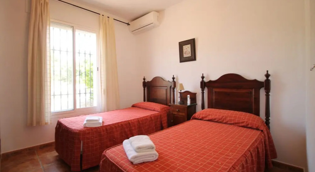 1097 Villa Jomada
