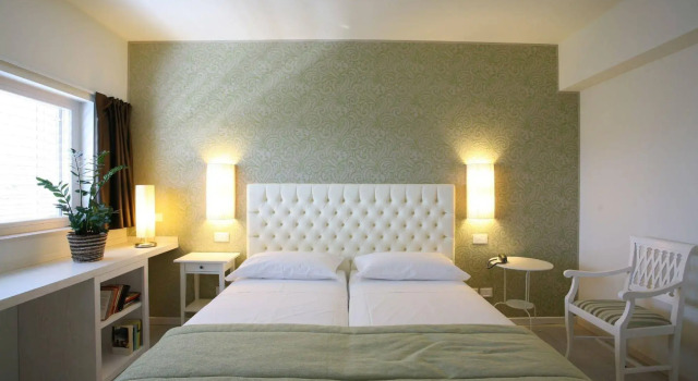 Nuova Opera Rooms