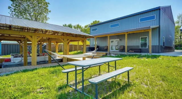 Коттедж Waterfront Buckeye Lake Vacation Rental w/ Hot Tub