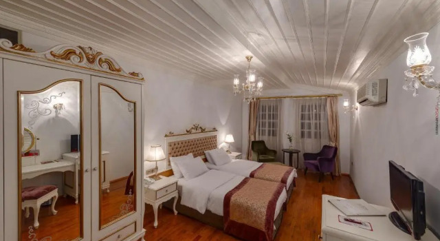 Трёхместный номер Premier Tuvana Hotel