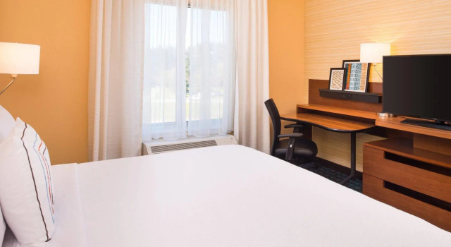 Двухместный номер Standard Fairfield Inn & Suites by Marriott Akron Stow