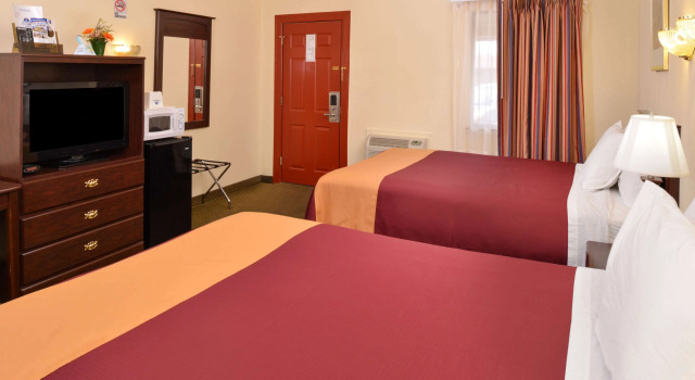 Четырёхместный номер Standard Americas Best Value Inn Ozona