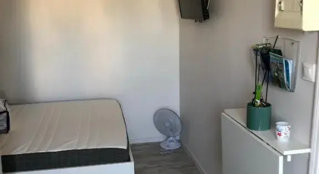 Joli Studio Meuble Proche de la Plage (Adults Only), Book Apartment Veules-les-Roses Seine-Maritime