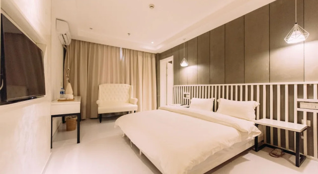 Ninglai Hotel, Varaa Hotelli Pudong Shanghai