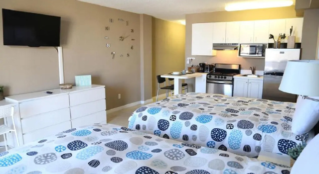 Апартаменты с видом на море Harbour Beach Oceanfront Resort