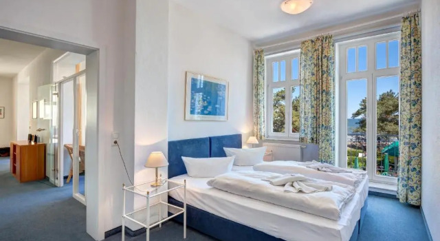 Апартаменты Haus Seeblick Hotel Garni & Ferienwohnungen